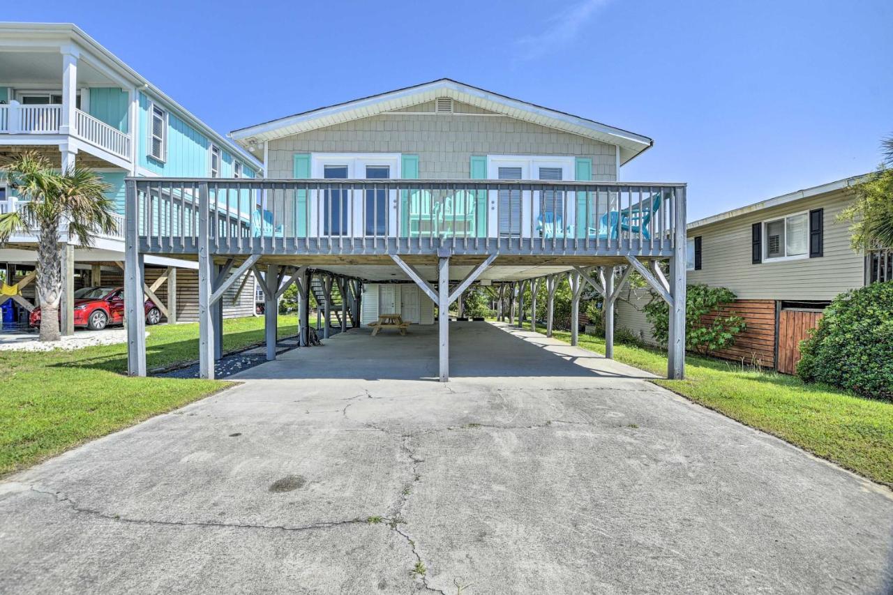 Oak Island Beach Abode With Deck Walk To Shore! Esterno foto