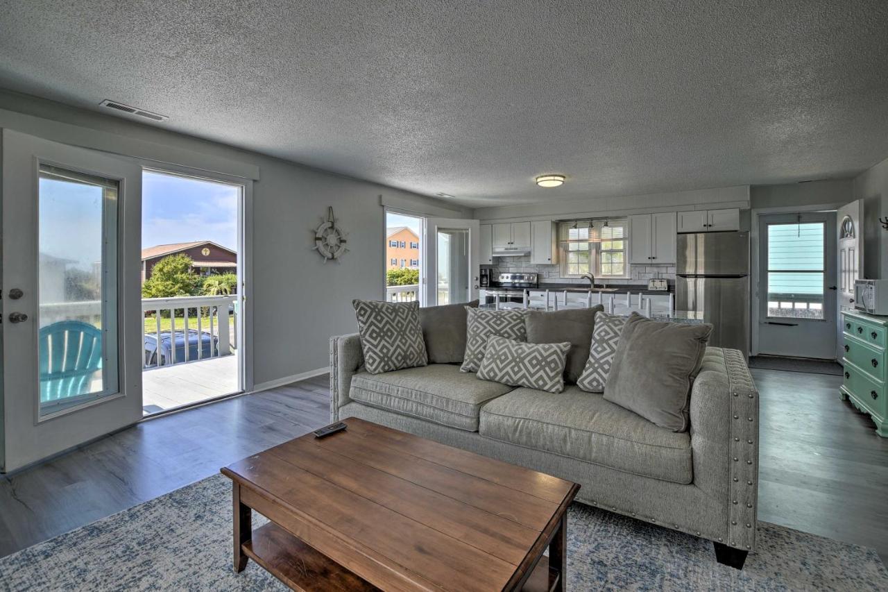 Oak Island Beach Abode With Deck Walk To Shore! Esterno foto